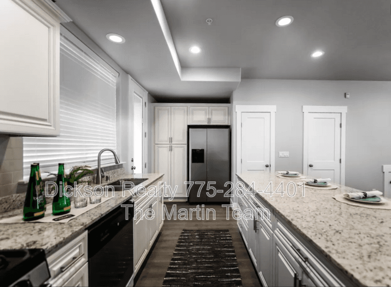Reno House: 710 Bluffs Court