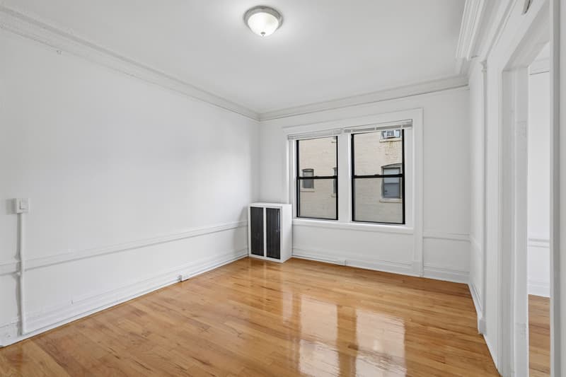 East Orange Condo: 120 S Harrison St - Apt - 27