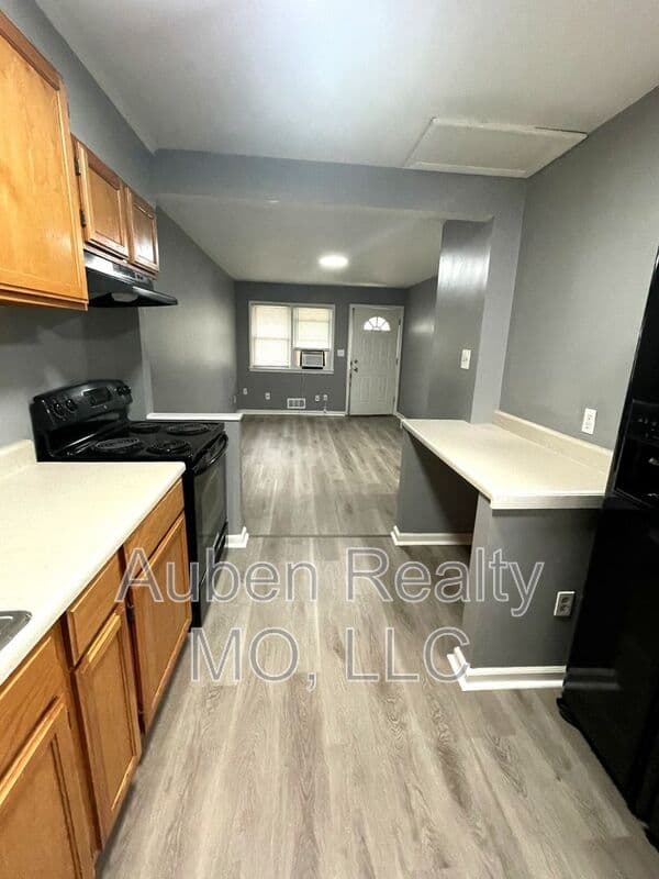 Kansas City Condo: 3143 Puckett Rd