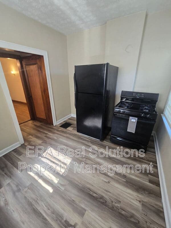 Columbus Condo: 52 N Ogden Rd