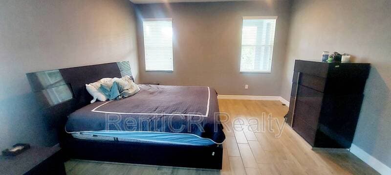 Lutz House: 353 Villa Corte Drive