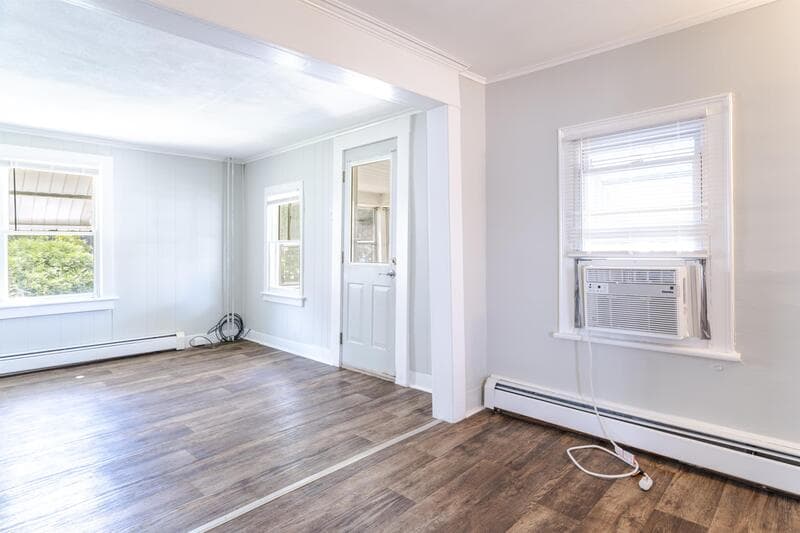 Troy House: 874 6th Avenue
