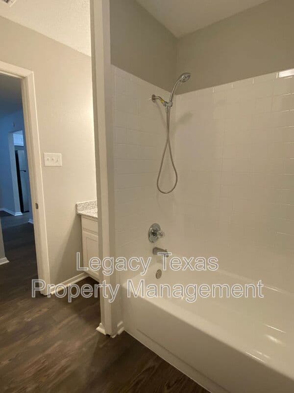 Cleburne Condo: 1302 Berry Dr