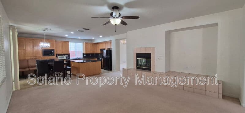 Dixon House: 2080 Mariposa Drive