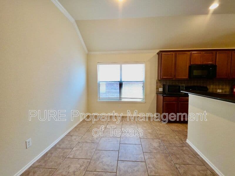Buda House: 124 Jasper Trail