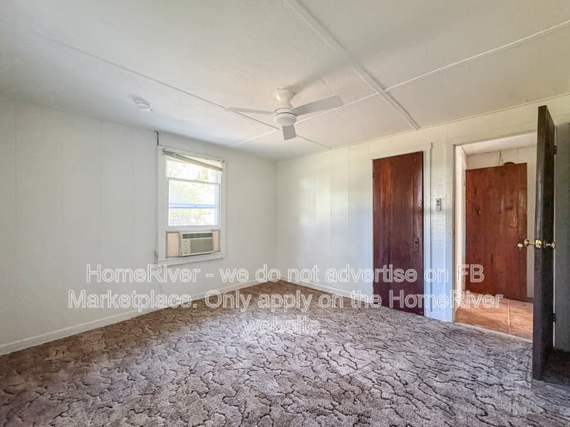 Lake Panasoffkee House: 1710 NW 29th Rd