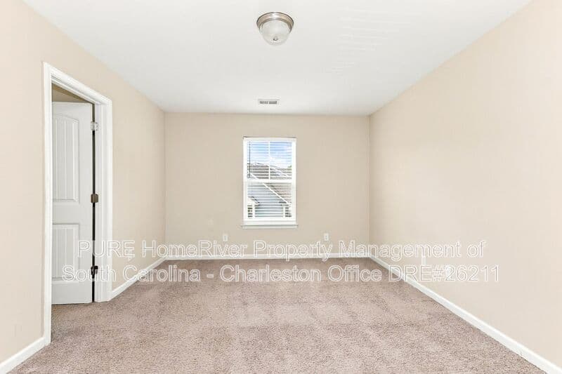 Goose Creek House: 160 Buchanan Cir