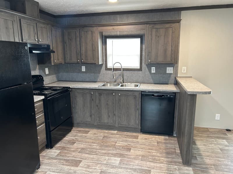 Rocky Mount House: 126 King Richard Ct