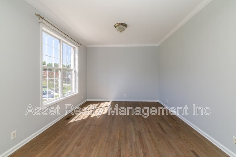 Knoxville House: 1217 Dreamview Lane