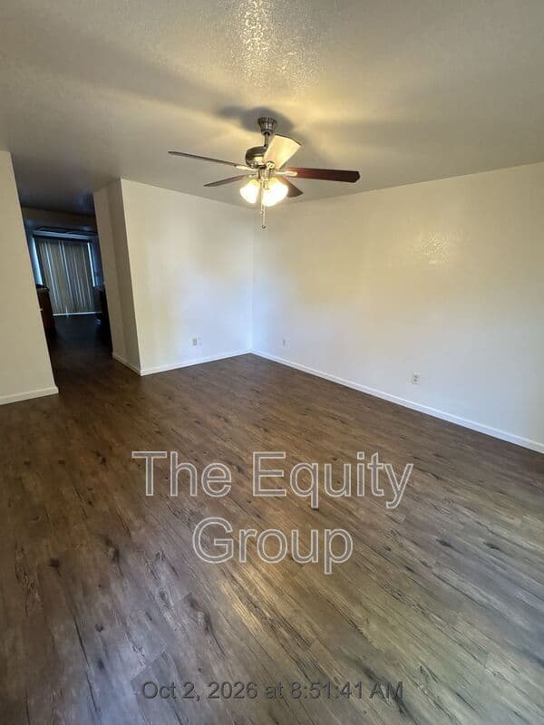 Visalia House: 1328 South Rossmoor
