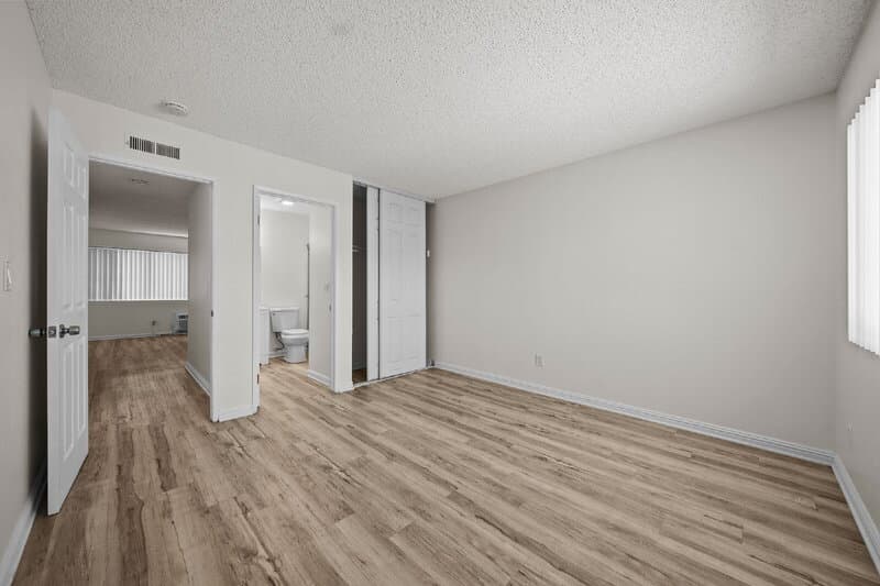 Spring Valley Condo: 9059 Harness Street