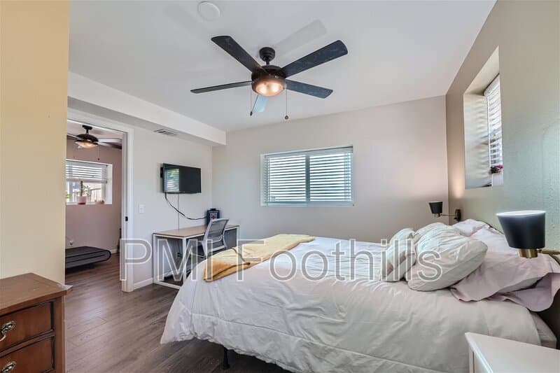 Westminster House: 11516 West 102nd Place