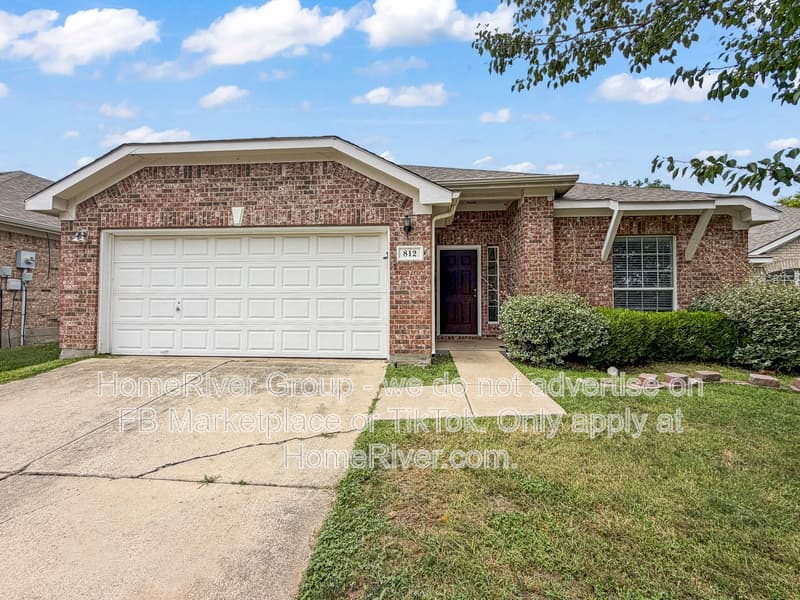 Anna House: 812 Sequoia Dr