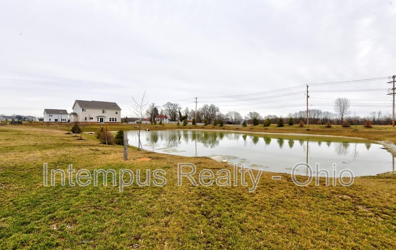 Grove City House: 1003 Beehive Grv