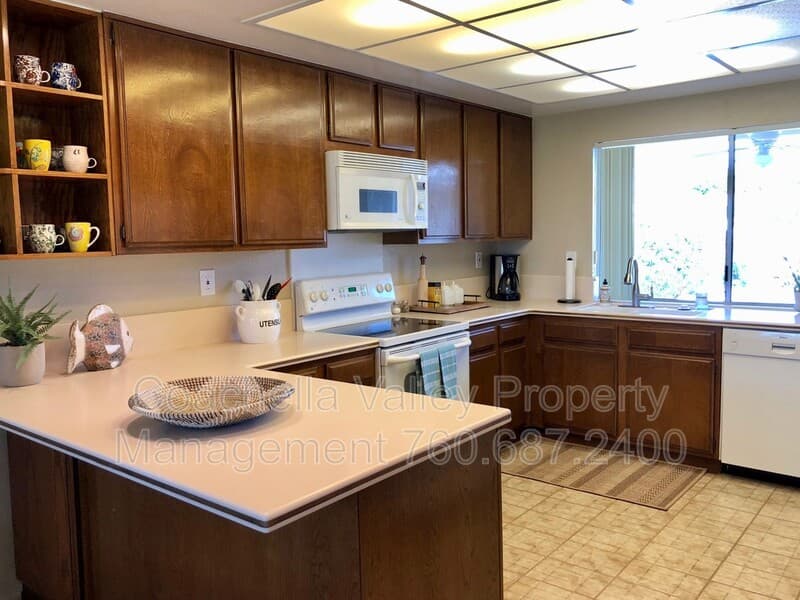 Palm Desert House: 42310 Tennessee Avenue