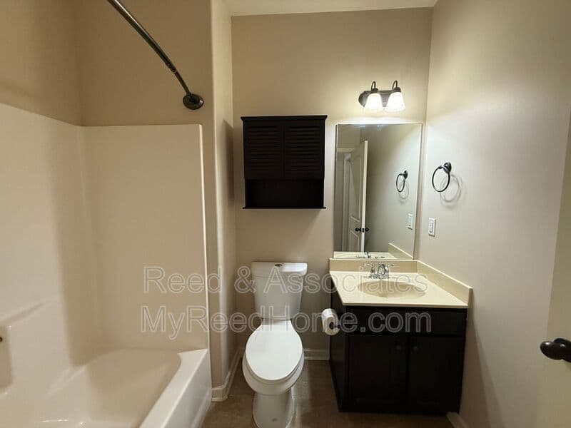 Cordova House: 1715 Bellevue Grove