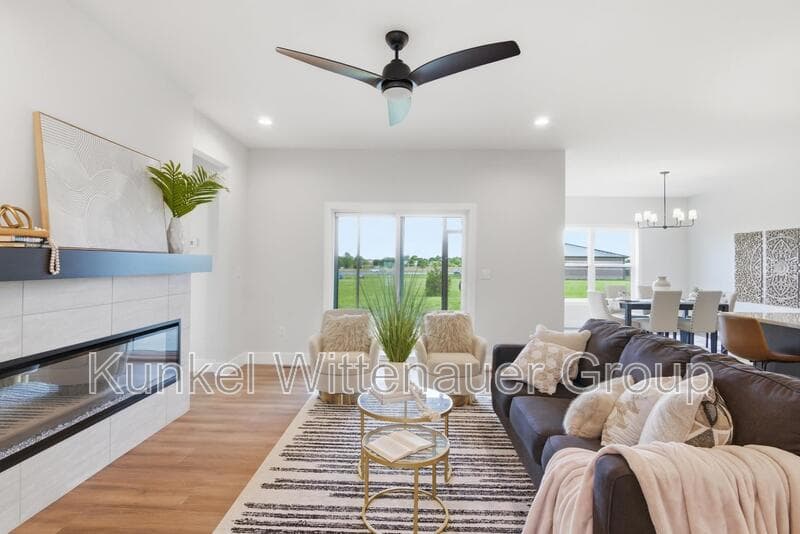O'Fallon House: 829 Bushwood Way
