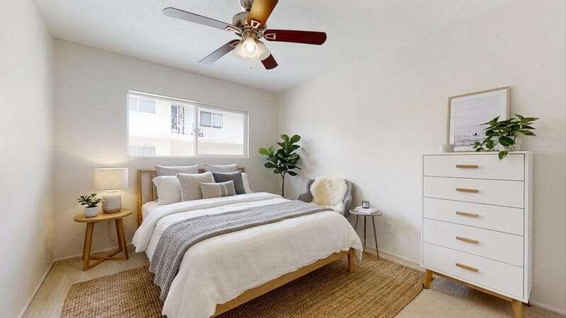Redondo Beach Condo: 2619 Gates Avenue - F