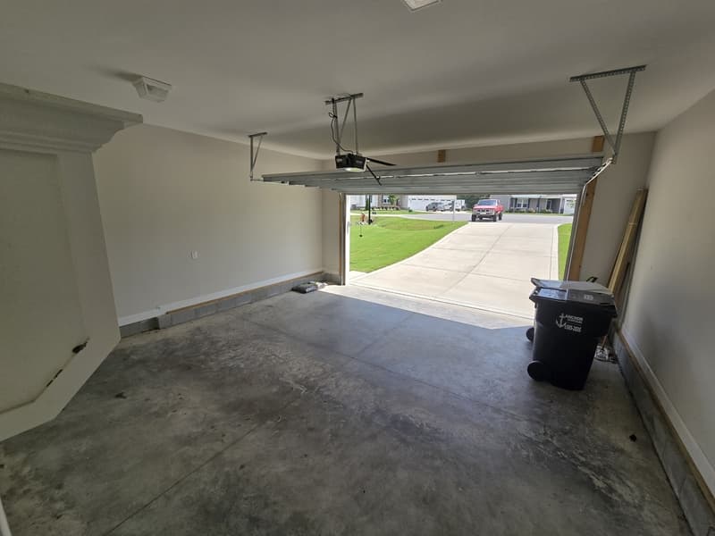 Smithfield House: 463 Jackson Pond Drive