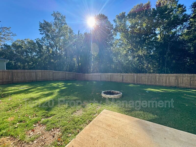 Phenix City House: 3405 South Seale Road