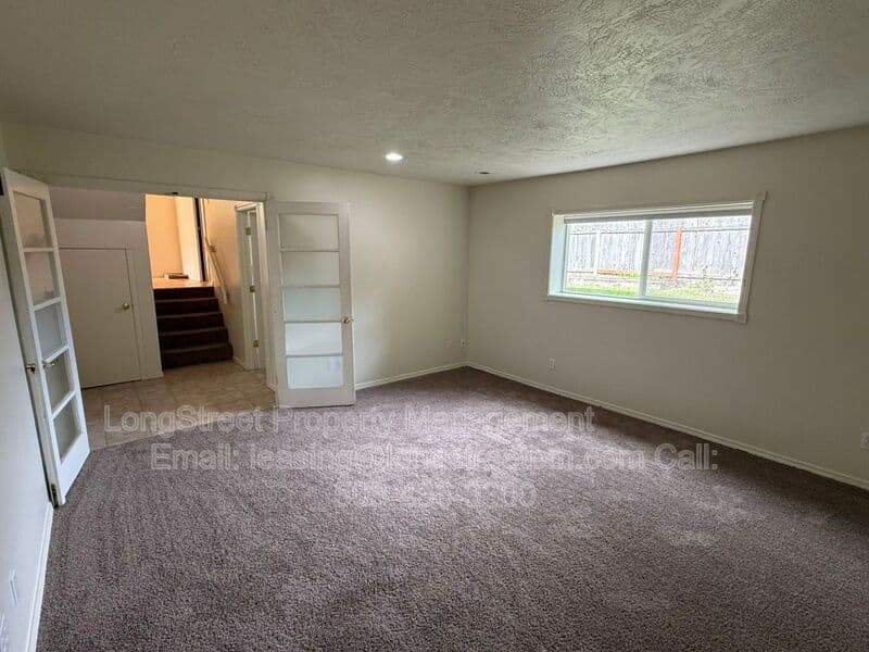 Corvallis House: 1634 SW Knollbrook Pl