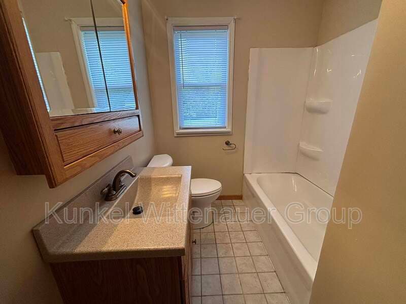 Belleville House: 1211 East C Street