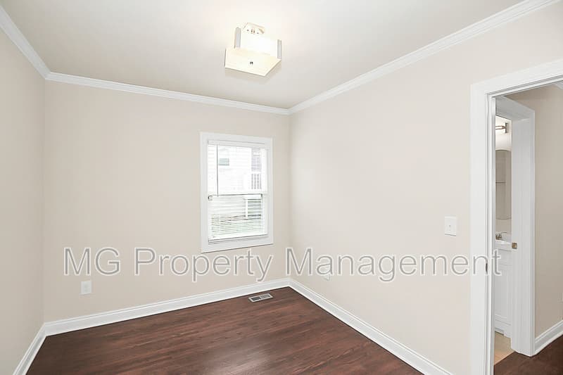 Charlotte Condo: 2002 Union Street
