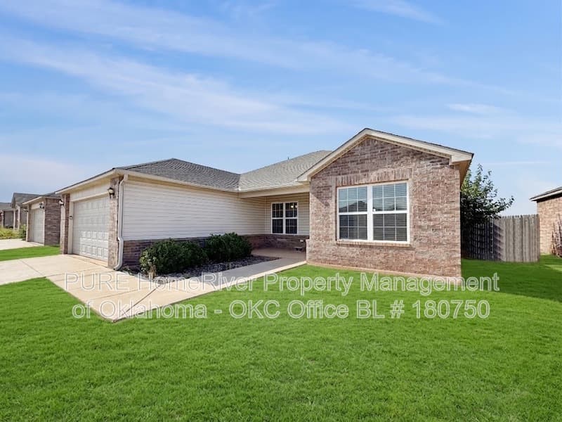 Oklahoma City House: 3517 SE 94th St