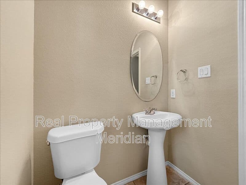 Fort Worth House: 12312 Walden wood Dr