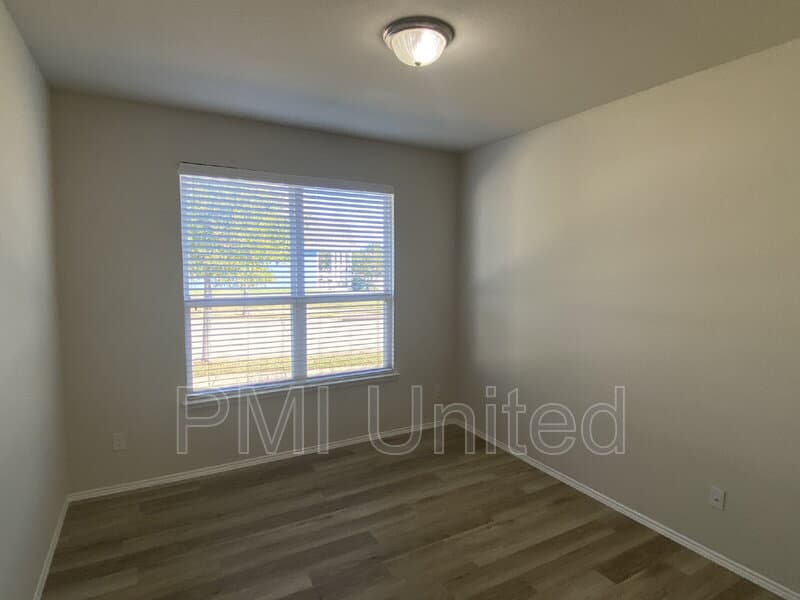 Aubrey House: 9145 Blackstone Dr