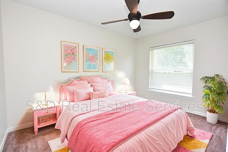 Lakeland House: 5029 1st St. SE