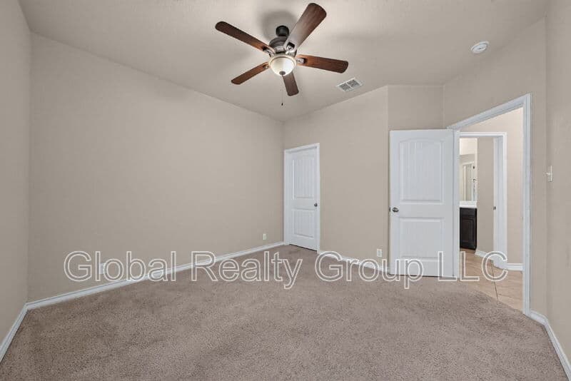 San Antonio House: 14918 Goldfinch Wy
