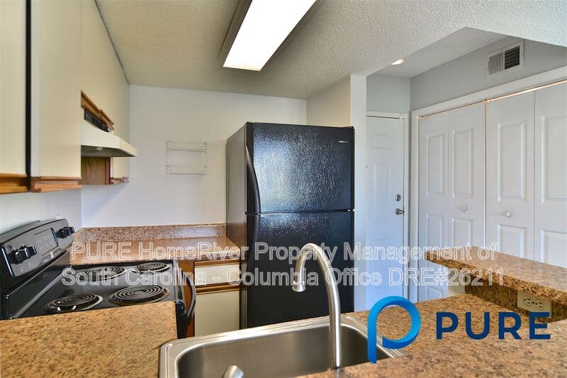 Columbia House: 1600 Park Cir