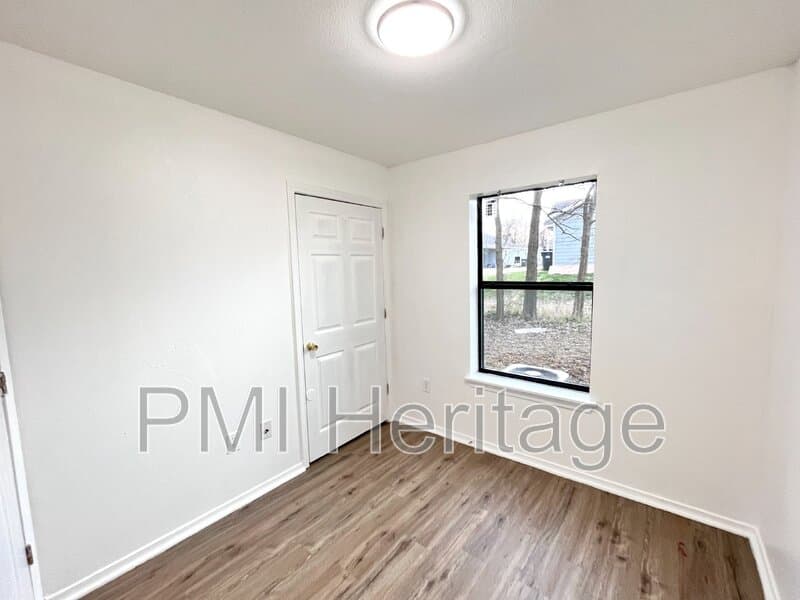 Springdale Condo: 606 Virginia St