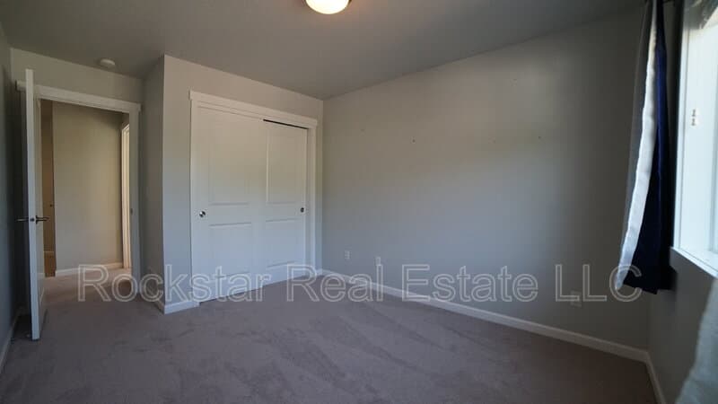 Liberty Lake House: 24999 E Ludlow Ave