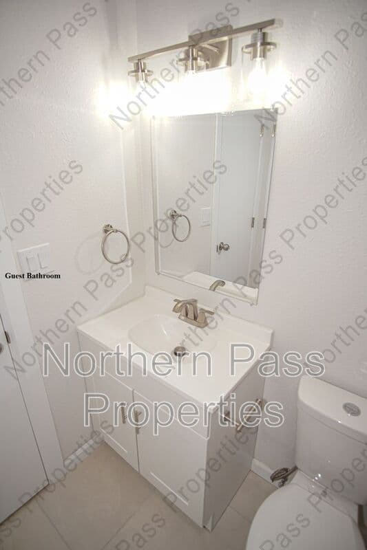El Paso House: 4920 Alps