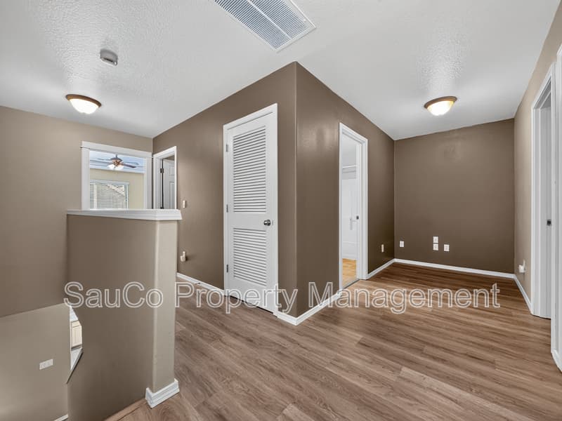 Hillsboro House: 4572 Southeast Olivewood Street