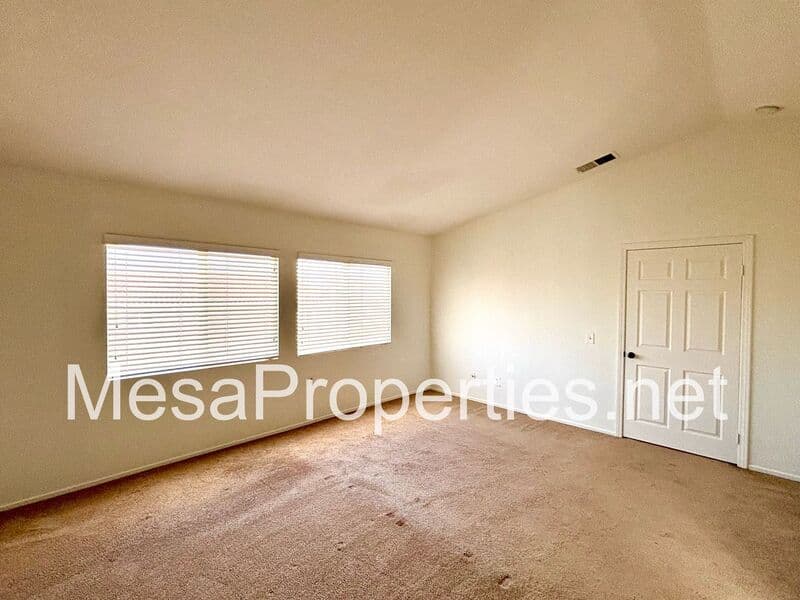 Victorville House: 12396 Ava Loma St.
