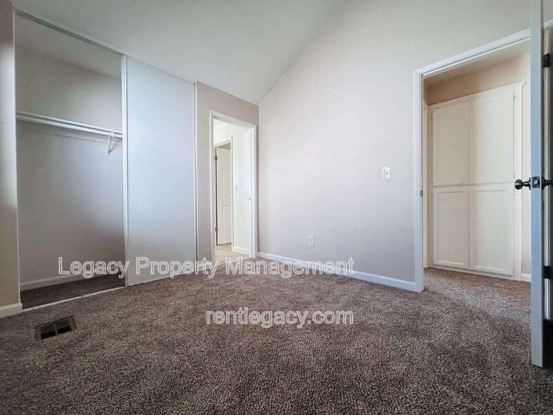 Suisun City House: 232 Redstone Cir