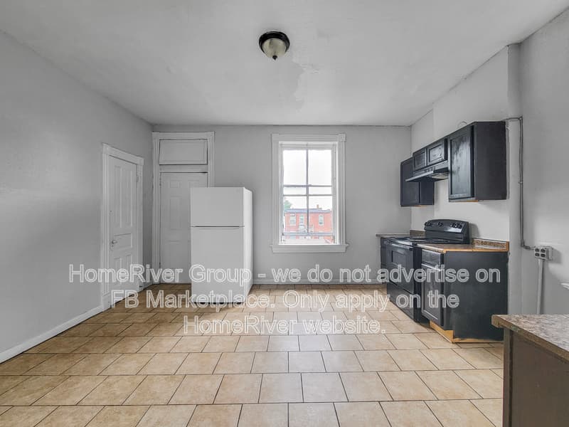 Saint Louis House: 3852 Louisiana Ave 2nd Fl