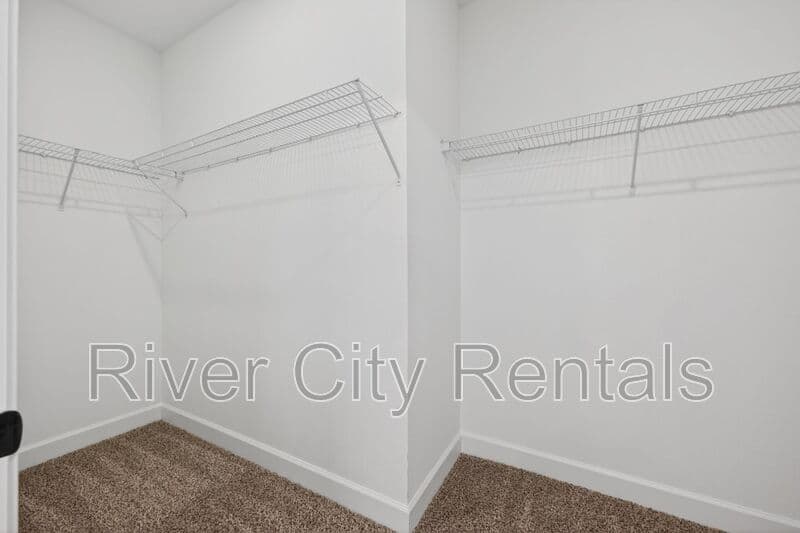 Sanderson House: 9281 Dolphin St