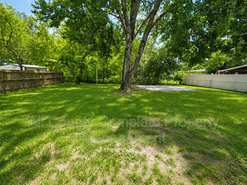Jacksonville House: 10415 Briarcliff Rd E