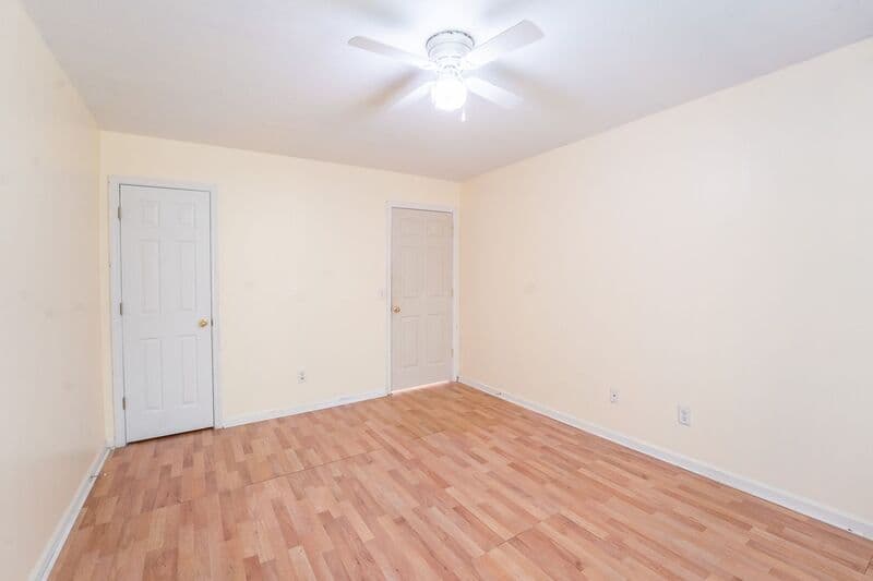 Port Wentworth House: 7 Gimbal Cir