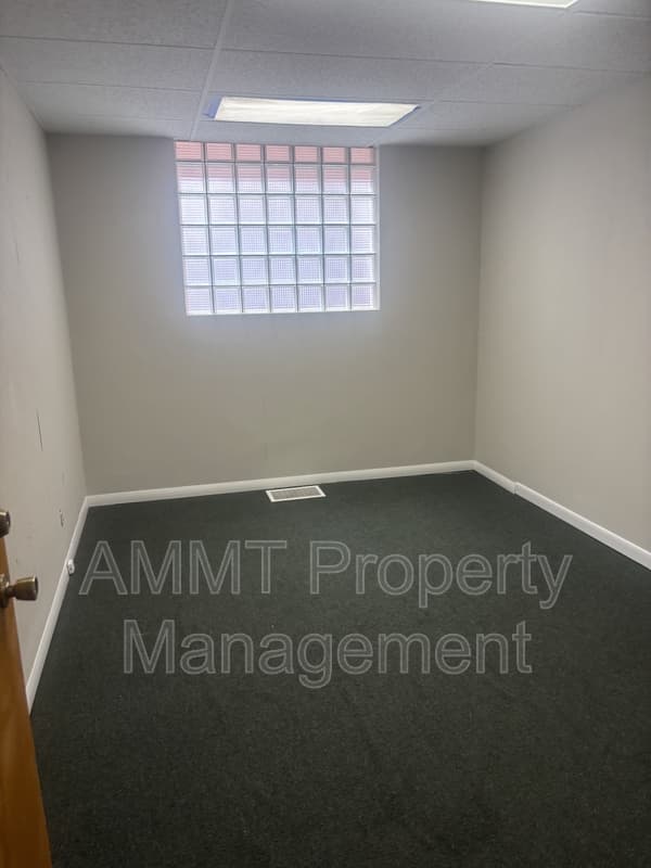 Vinton House: 114 East 4th Street - Suite A