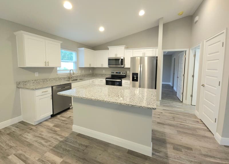 Ocala House: 13 Juniper Radl