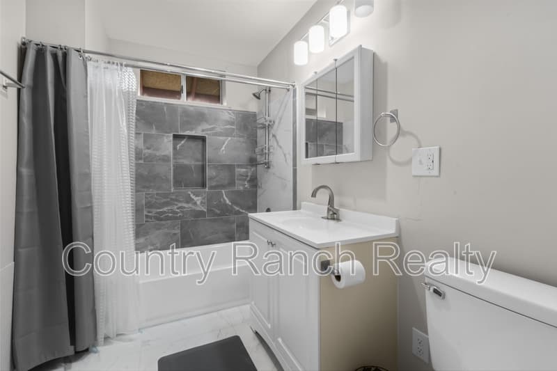 Bullhead City House: 460 Patillo Drive