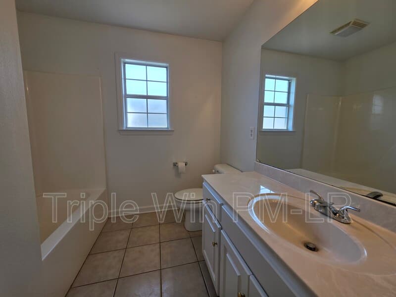 Cabot House: 26 Stonewood Drive