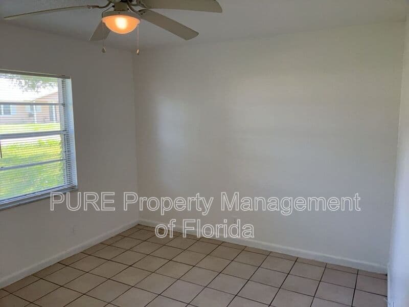 Ocala House: 5714 SE 4th Street