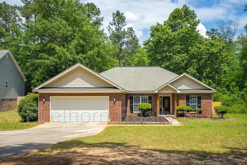 North Augusta House: 932 Sudlow Lake Road