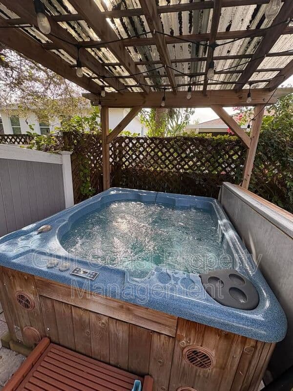 Bonita Springs House: 11652 PAWLEY AVE